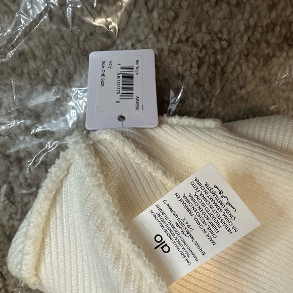 Alo Notable Beanie - Ivory - Picture 3 of 3